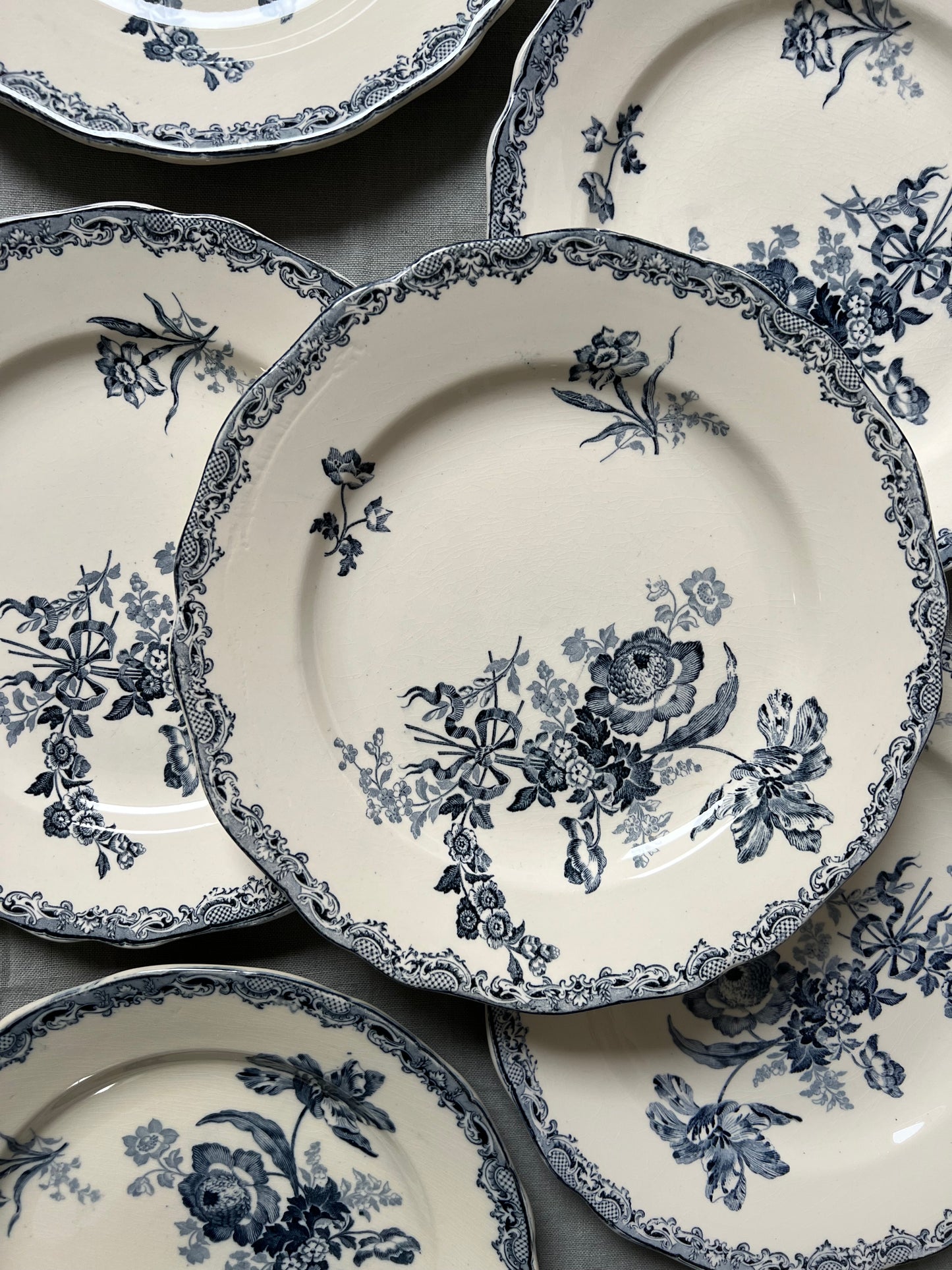 Fontanges Bleu Ondulé